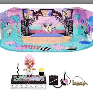 L.O.L. Surprise! Furniture Music Festival with Grunge Grrrl & 10+ Surprises